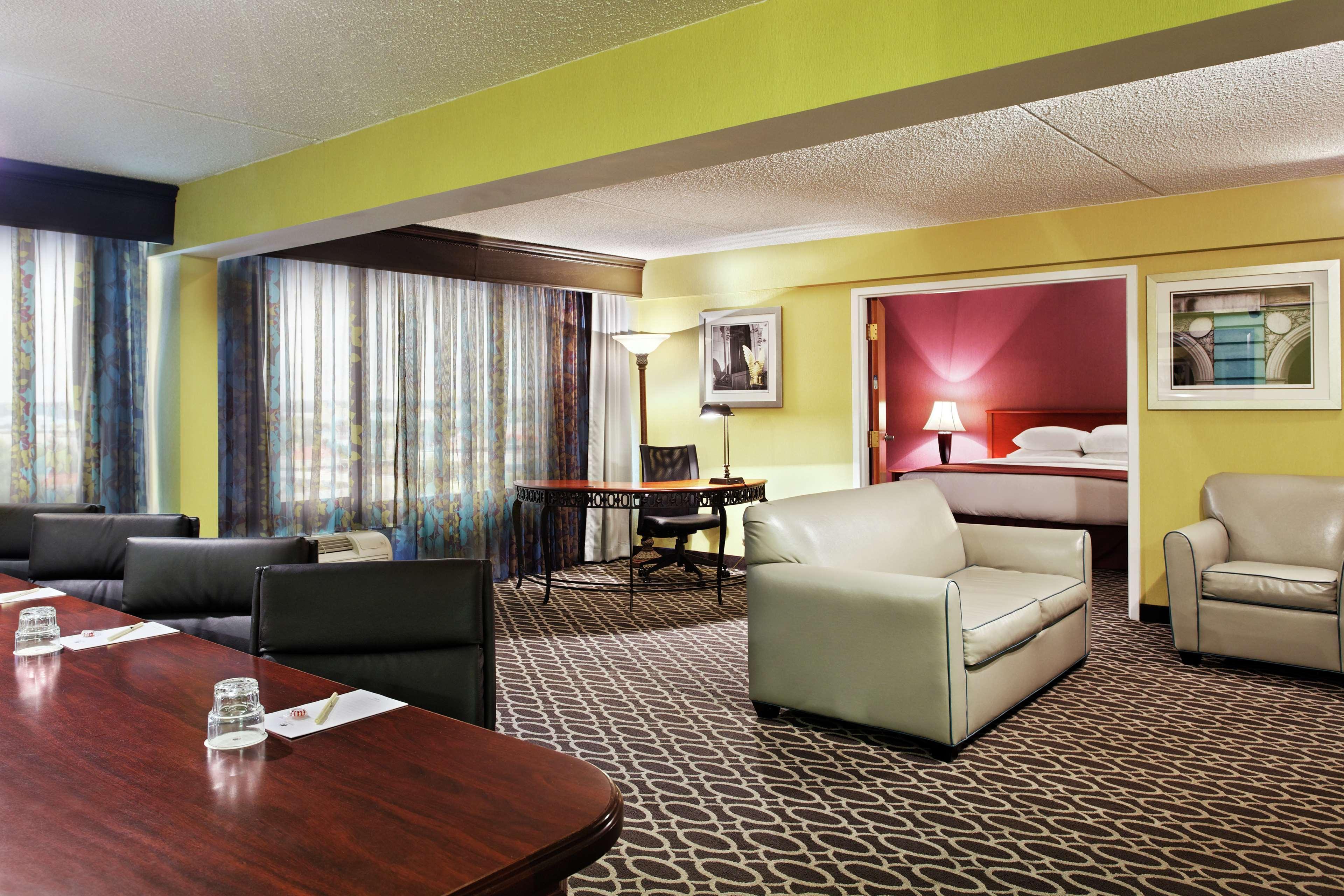Doubletree By Hilton Richmond - Midlothian Hotel Ngoại thất bức ảnh