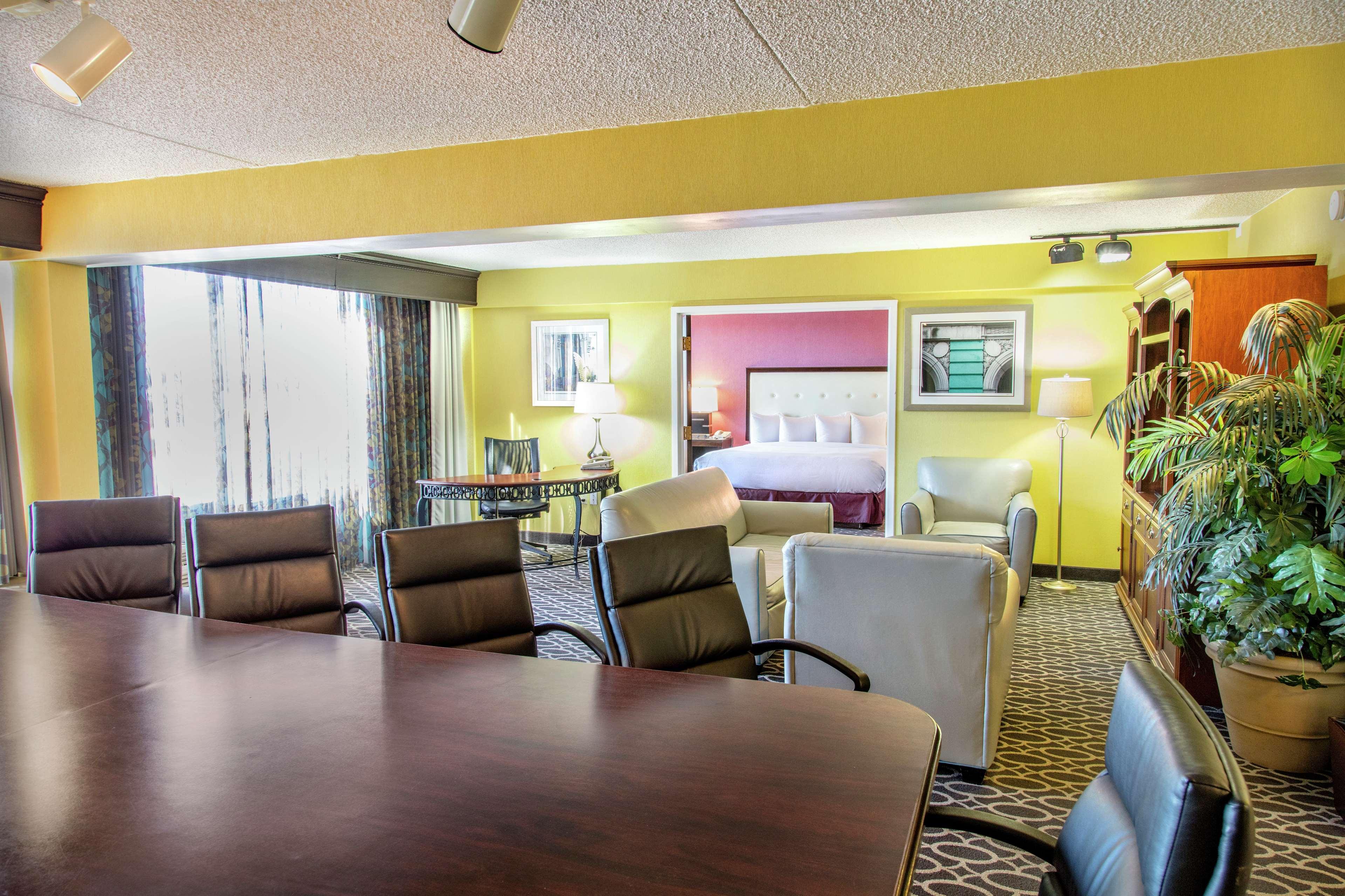 Doubletree By Hilton Richmond - Midlothian Hotel Ngoại thất bức ảnh